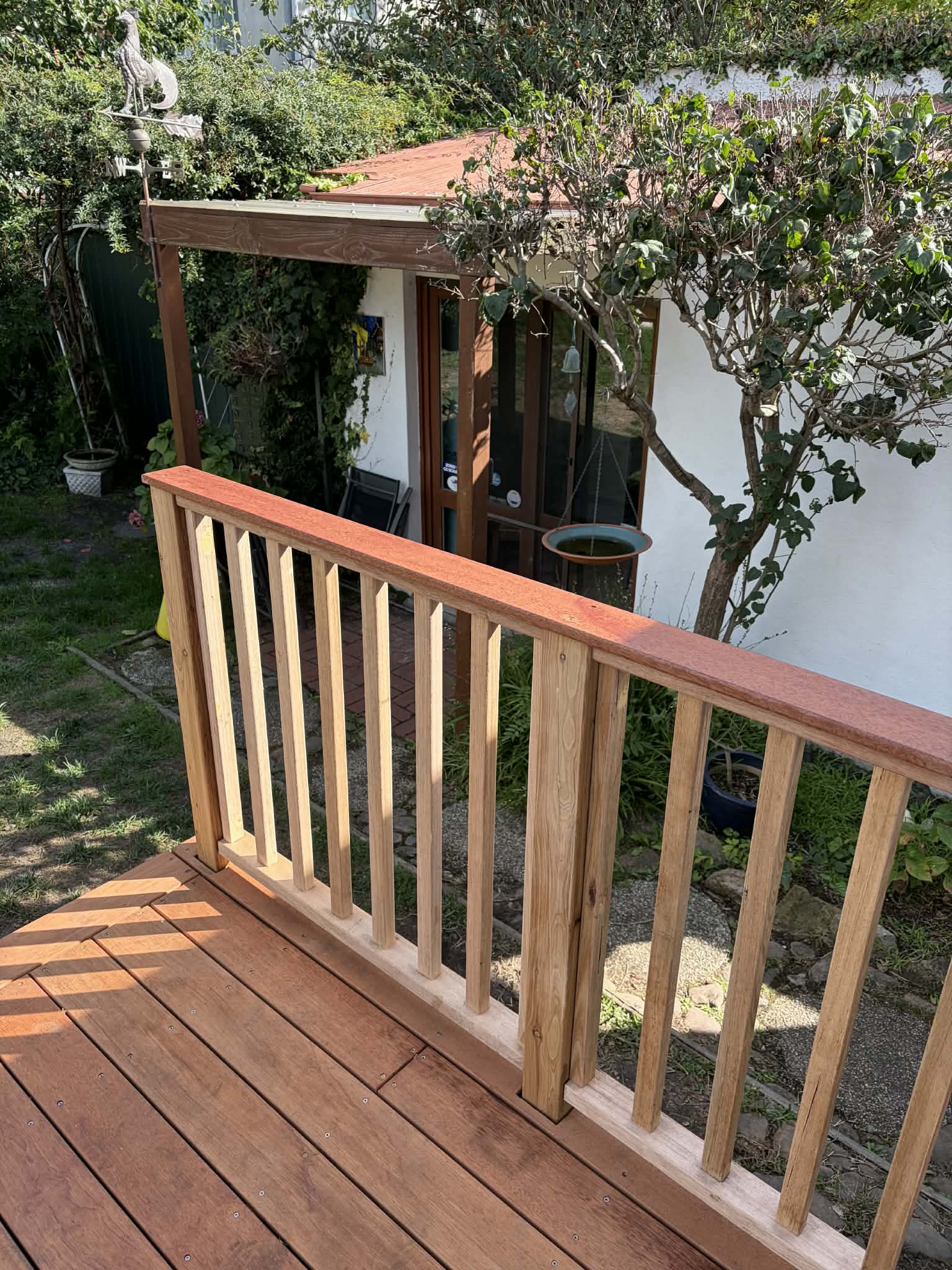 Handrail